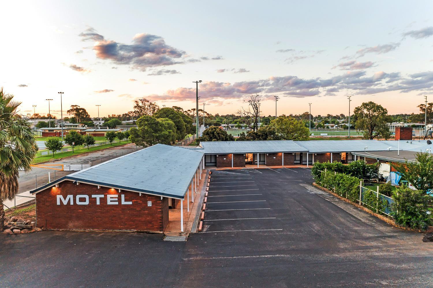 Parkview Motor Inn Parkes Exterior foto